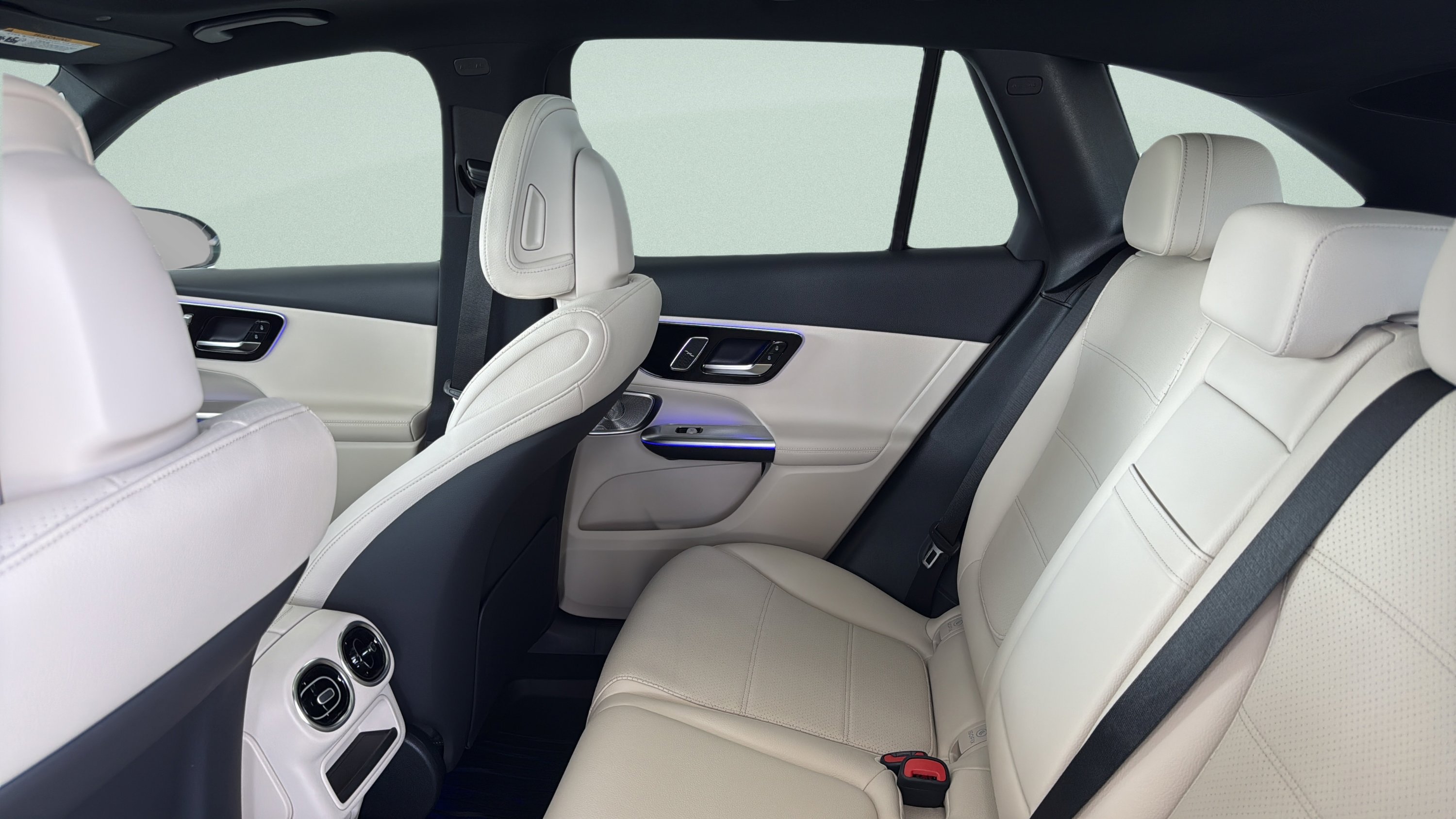 New 2026 Cirrus Silver Metallic Mercedes-Benz GLC 300 image 27