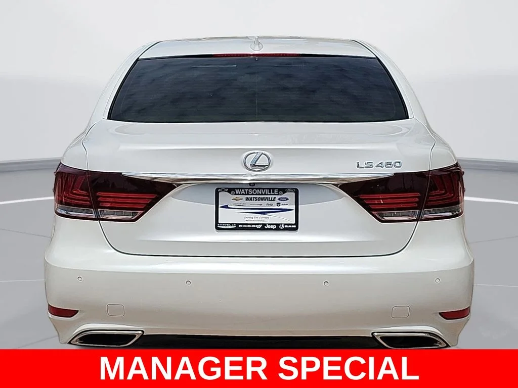 Used 2016 White Lexus 460 image 4