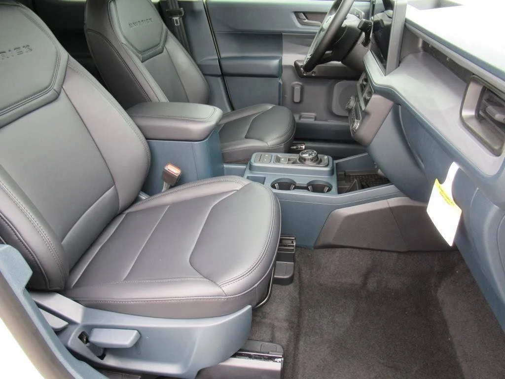 New 2025 Desert Sand Ford Lariat® image 11