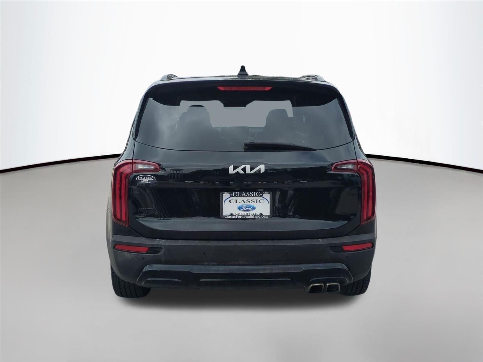 Used 2022 Ebony Black Kia SX image 4