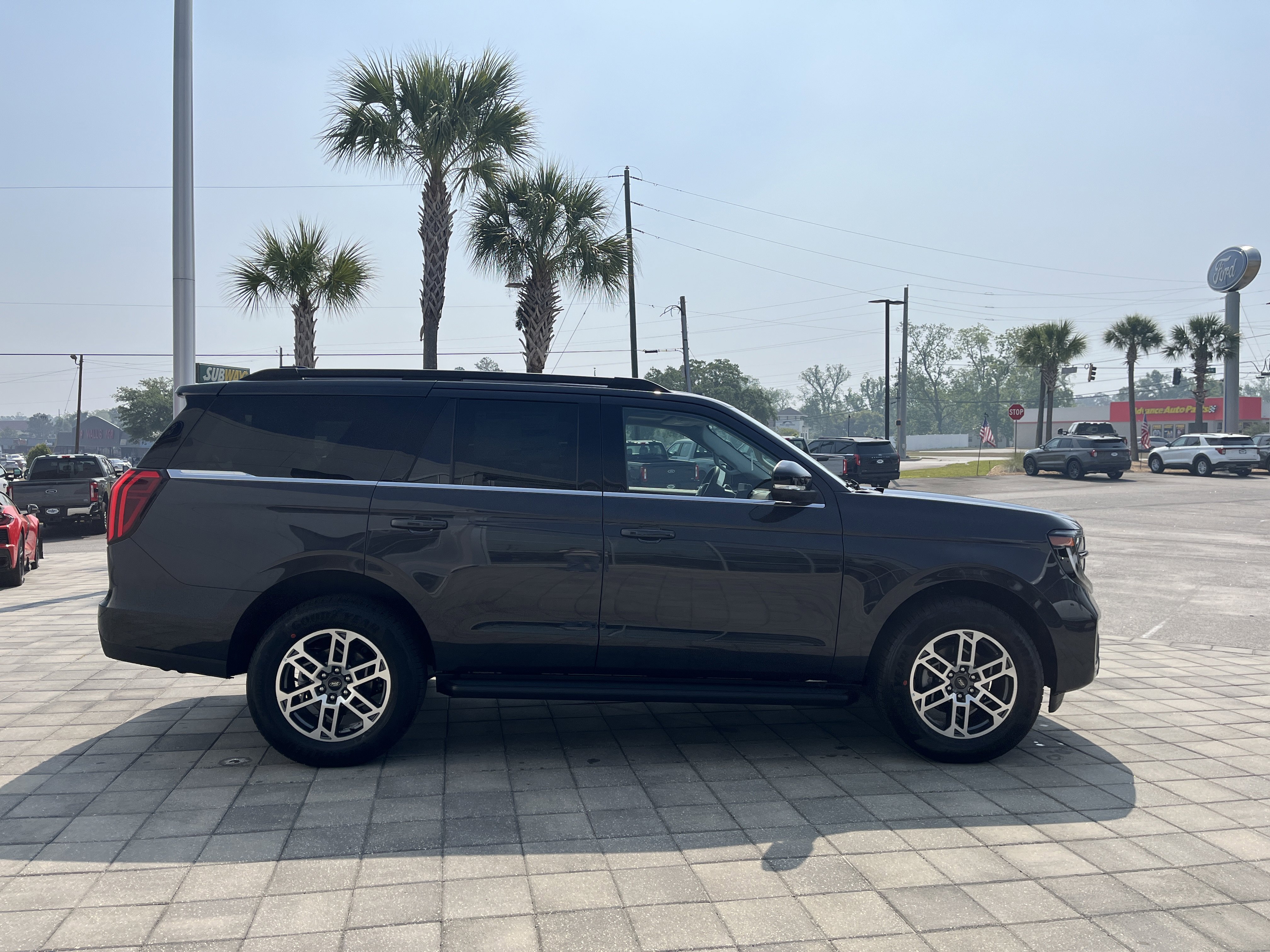 New 2026 Dark Matter Gray Metallic Ford Active image 7