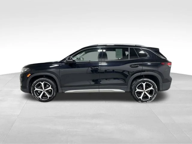 Used 2025 Deep Black Pearl Volkswagen 2.0T SE image 9