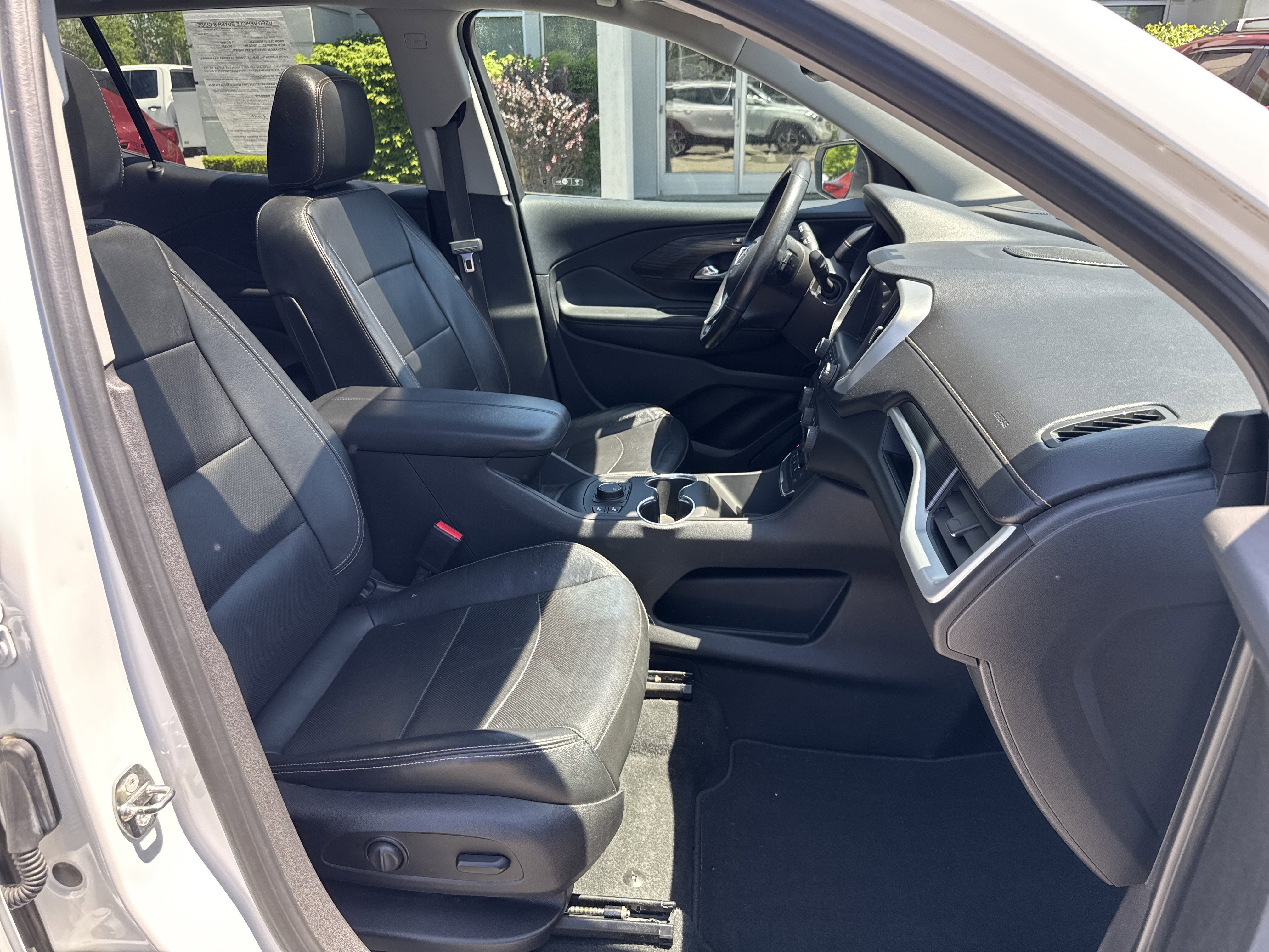 Used 2018 Summit White GMC SLT Diesel image 11