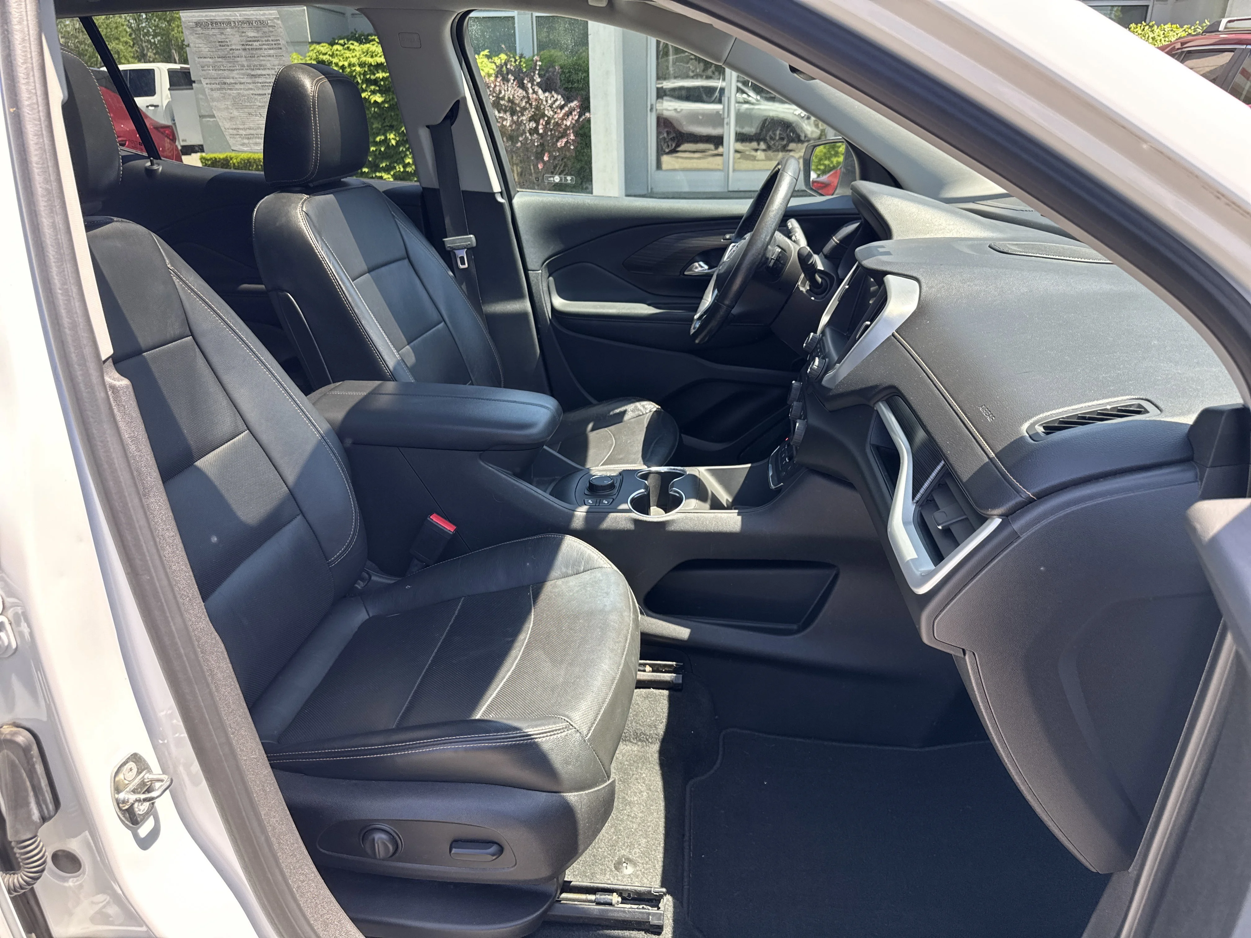 Used 2018 Summit White GMC SLT Diesel image 11
