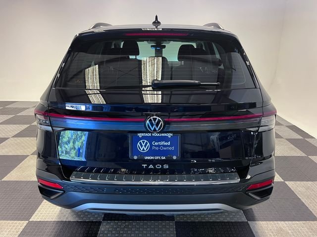 Certified Used 2025 Black Volkswagen 1.5T S image 4
