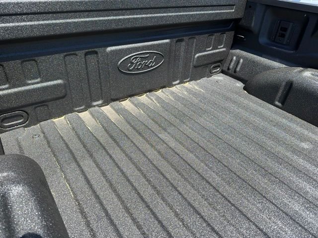 New 2026 Antimatter Blue Metallic Ford XLT image 7