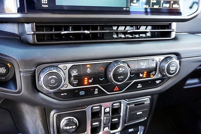 Used 2025 Red Jeep Rubicon 4xe image 39