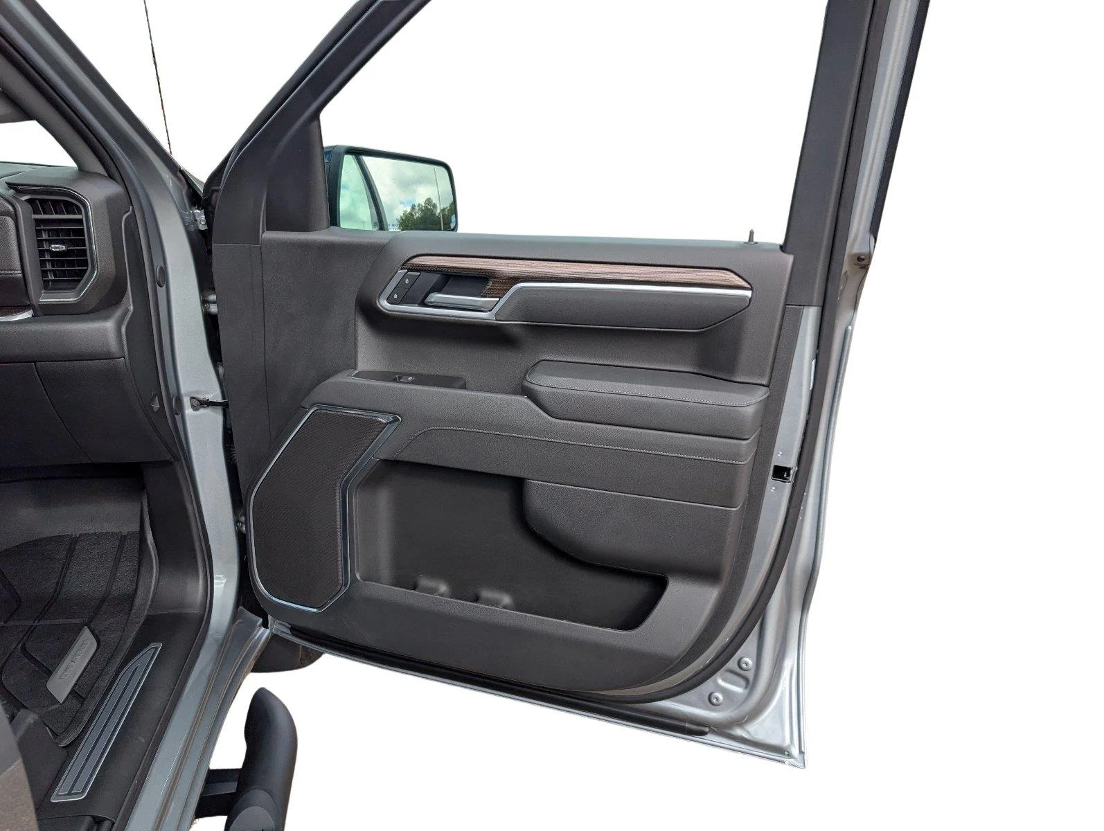 Used 2026 Sterling Gray Metallic Chevrolet RST image 15