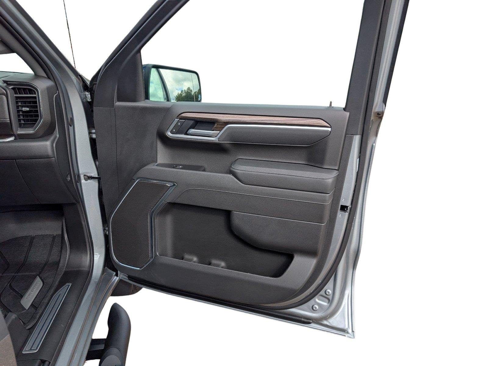 Used 2026 Sterling Gray Metallic Chevrolet RST image 15