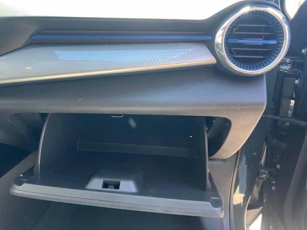 Used 2025 Gray Chevrolet LT image 31