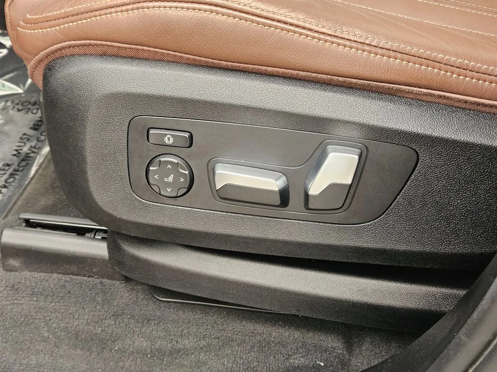 Used 2020 Arctic Grey Metallic BMW xDrive40i image 34
