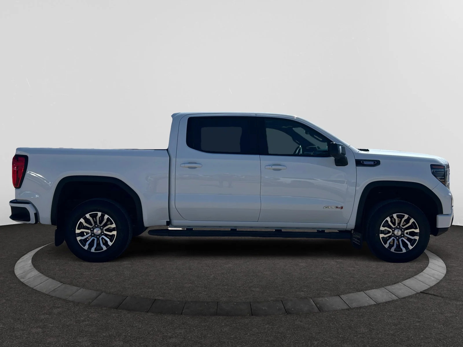 Used 2023 White GMC AT4 Crew Cab image 6