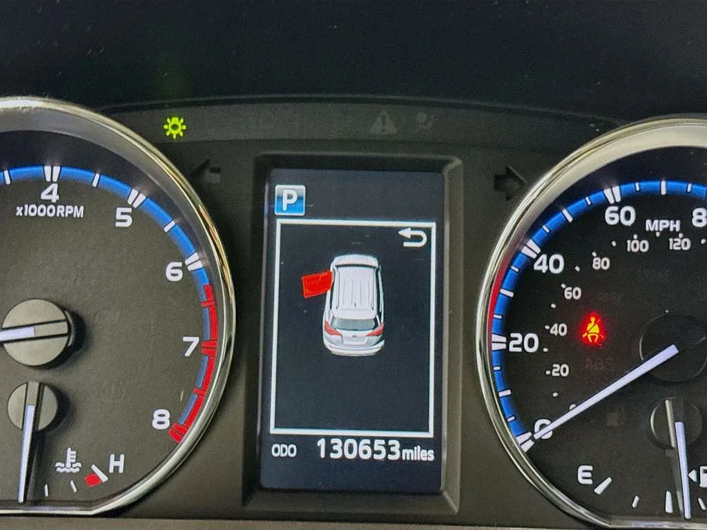 Used 2016 Super White Toyota XLE image 14