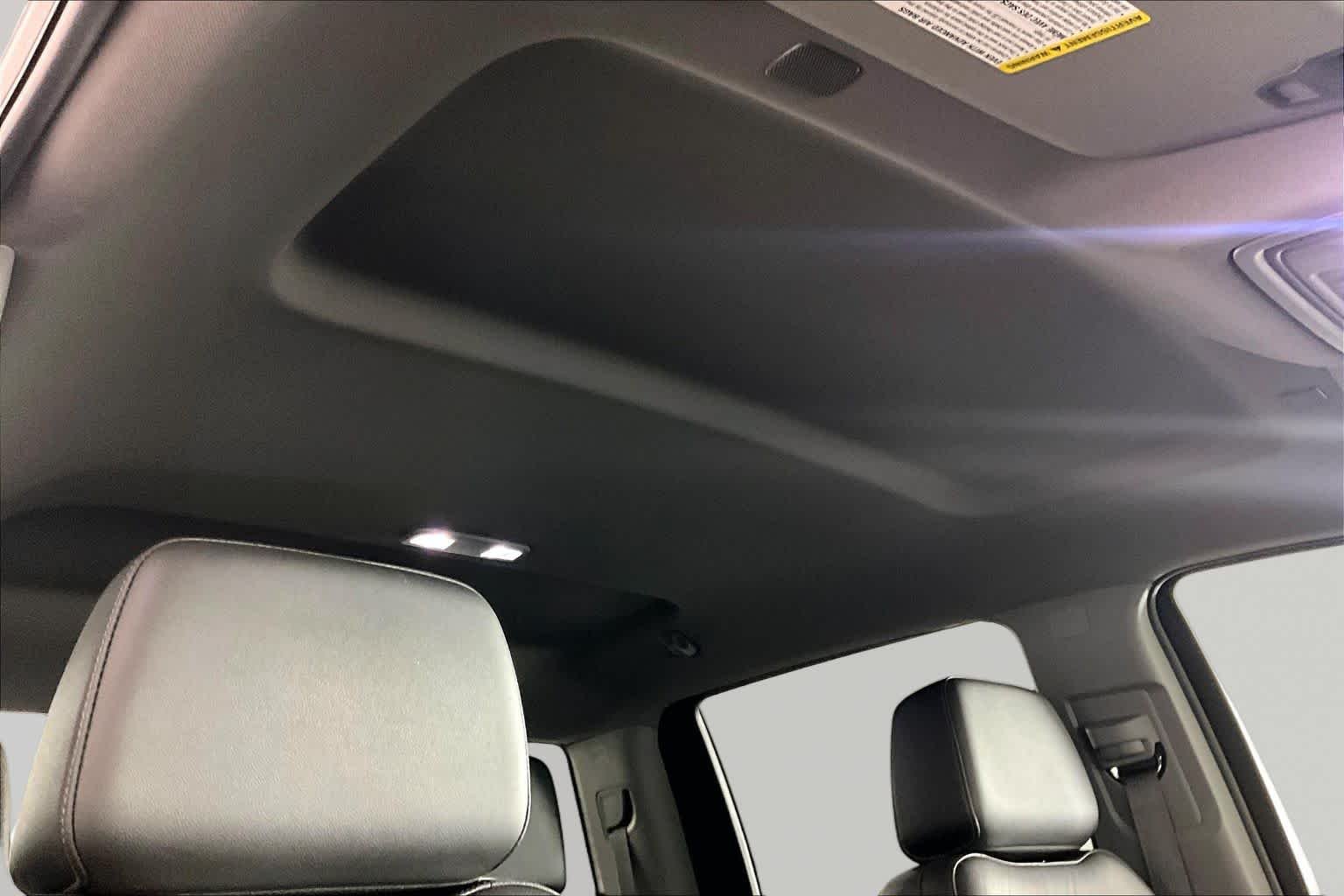 Certified Used 2022 Onyx Black GMC SLT image 14