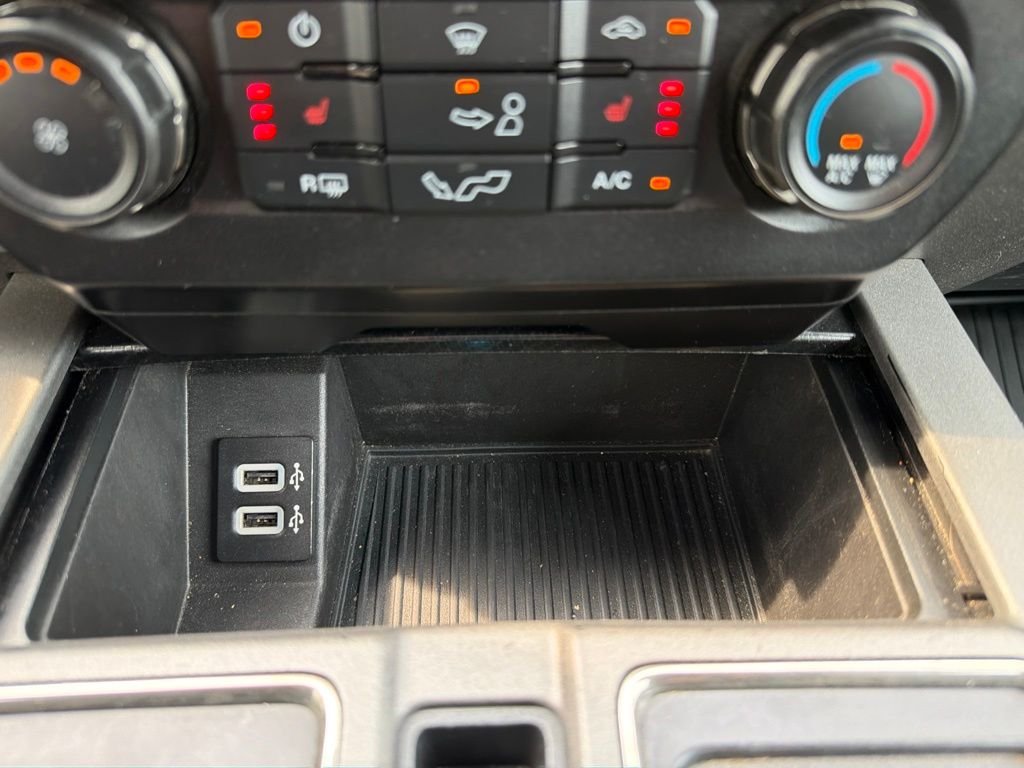 Used 2017 White Ford Raptor image 26