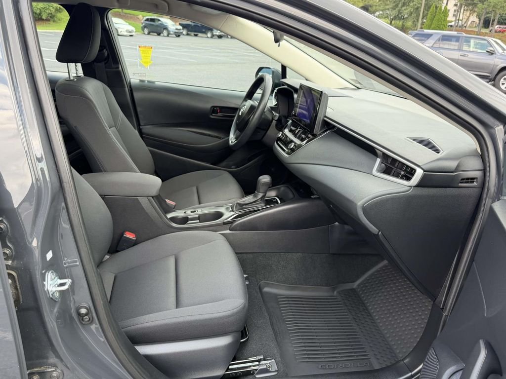Certified Used 2025  Toyota LE image 13