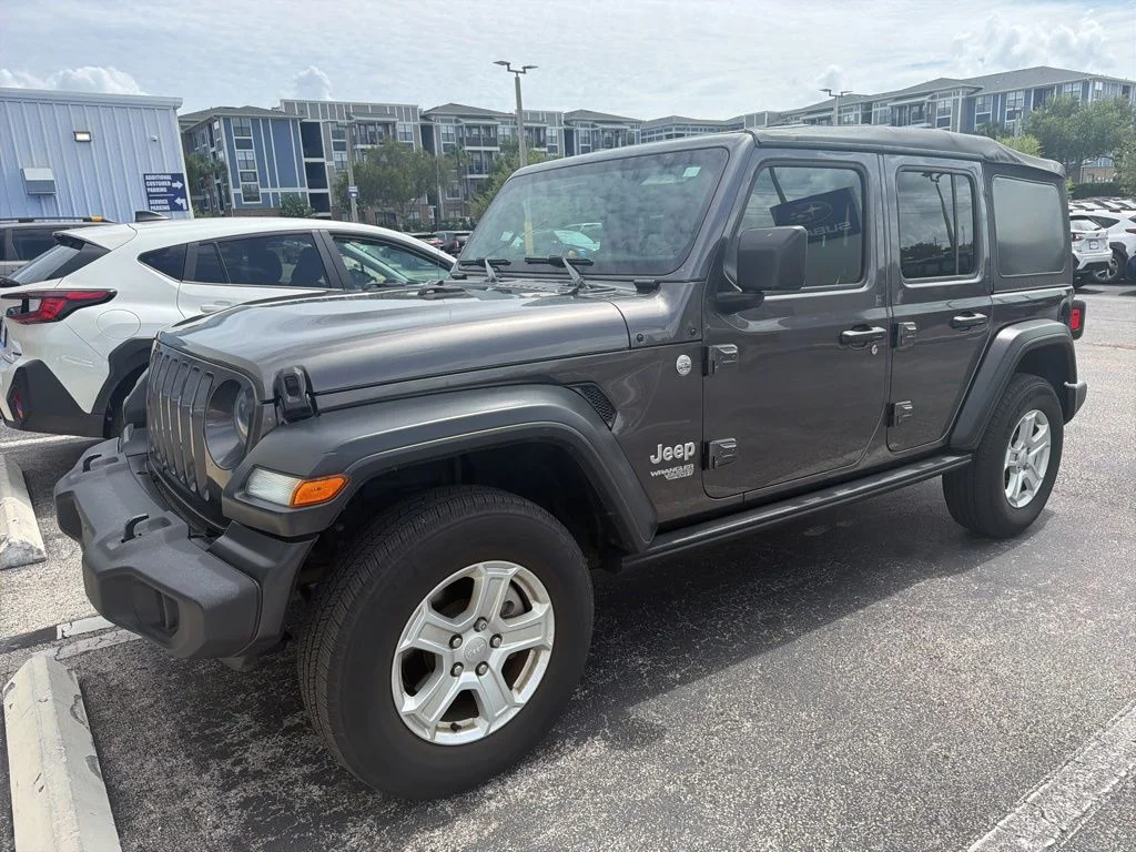 2020 Jeep Wrangler Sport S's photo