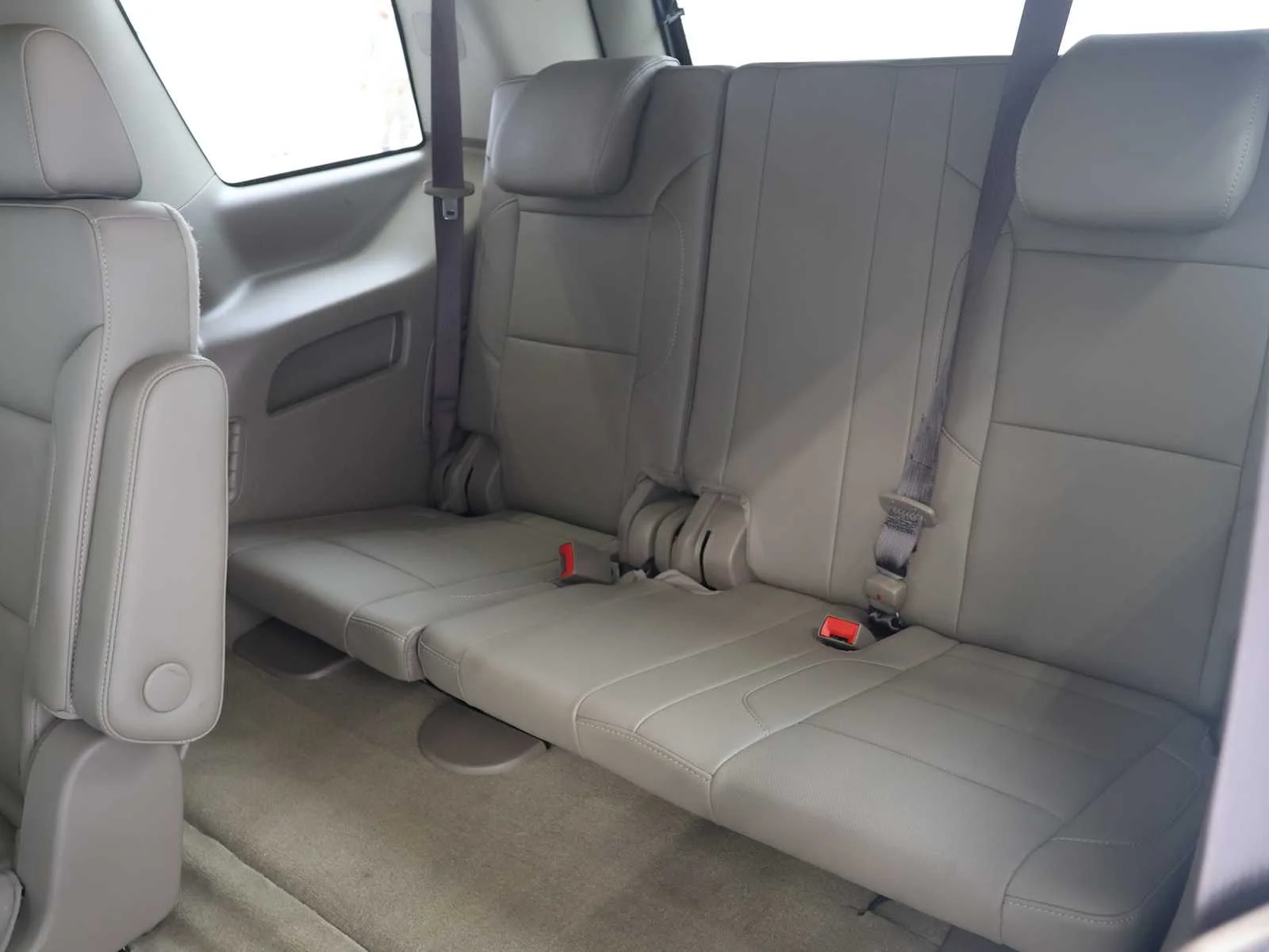 Used 2018 Summit White Chevrolet Premier image 25