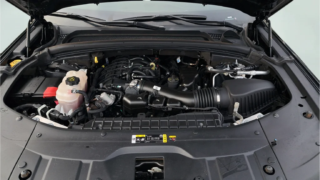 Used 2023 Black Jeep Laredo image 28