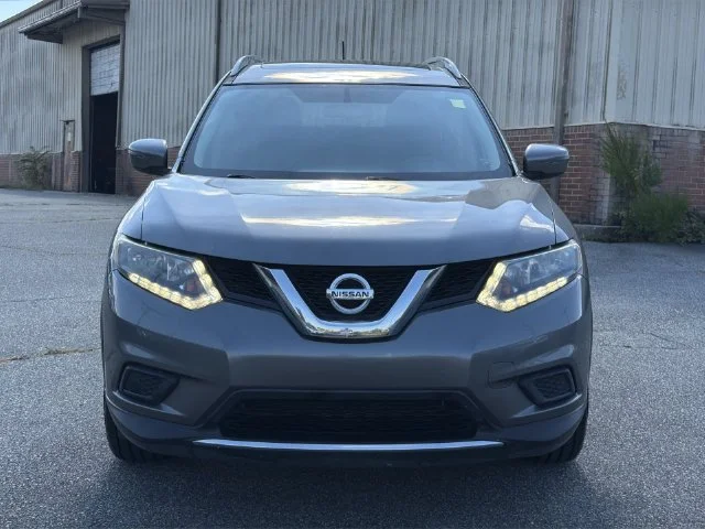 Used 2016 Gray Nissan SV image 16