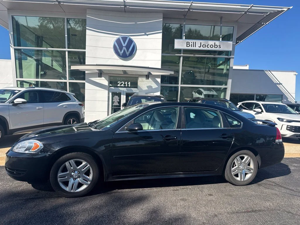 Used 2012 Black Chevrolet LT image 2