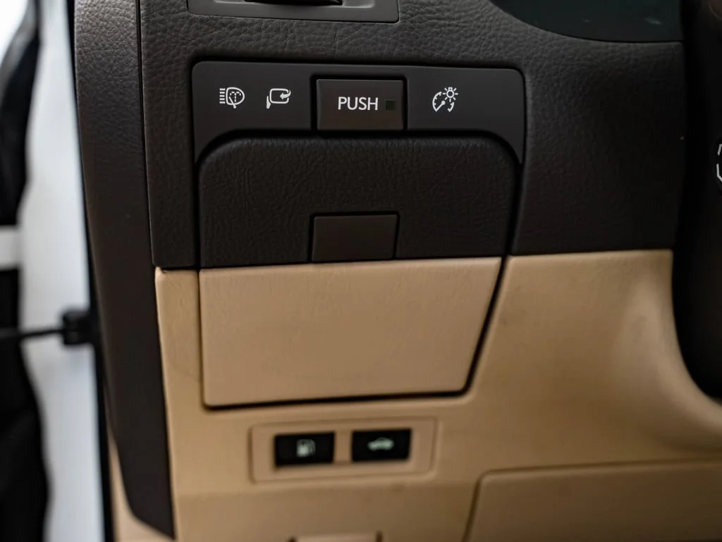 Used 2011 Starfire Pearl Lexus 350 image 39