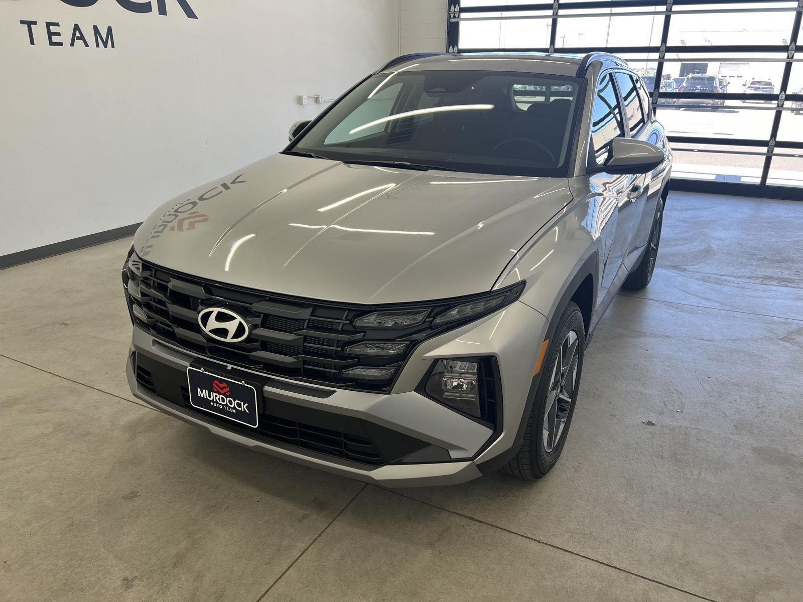 Used 2026 Shimmering Silver Hyundai SEL image 6