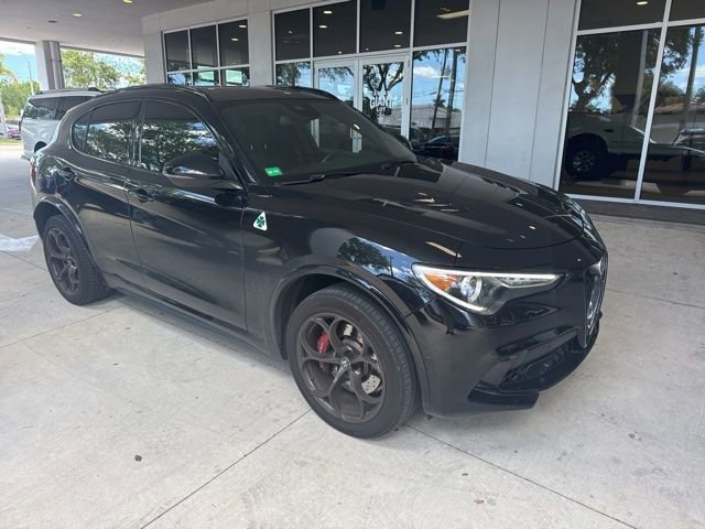 2022 Alfa Romeo Stelvio Quadrifoglio