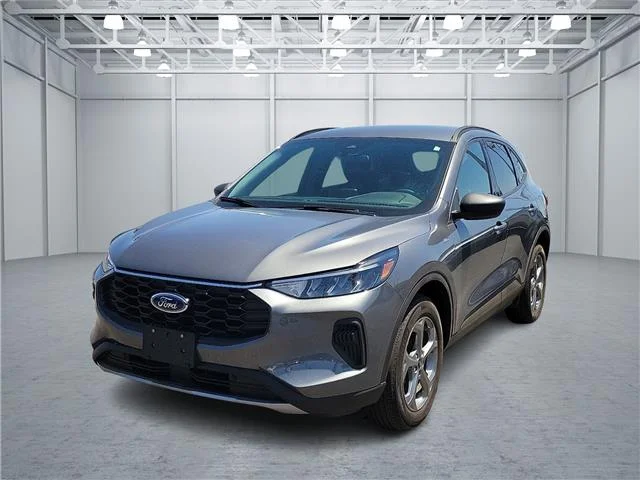 Used 2025 Carbonized Gray Metallic Ford ST-Line All-Wheel Drive image 1