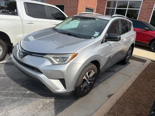 2016 Toyota RAV4 LE's photo
