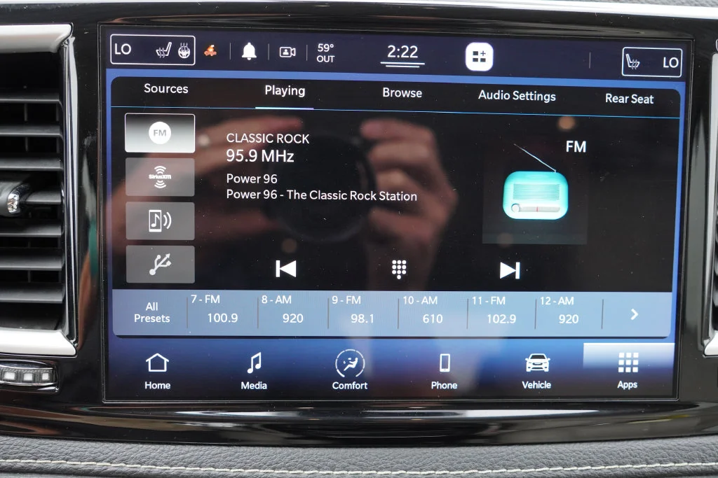 Used 2021 Blue Chrysler Touring L image 29
