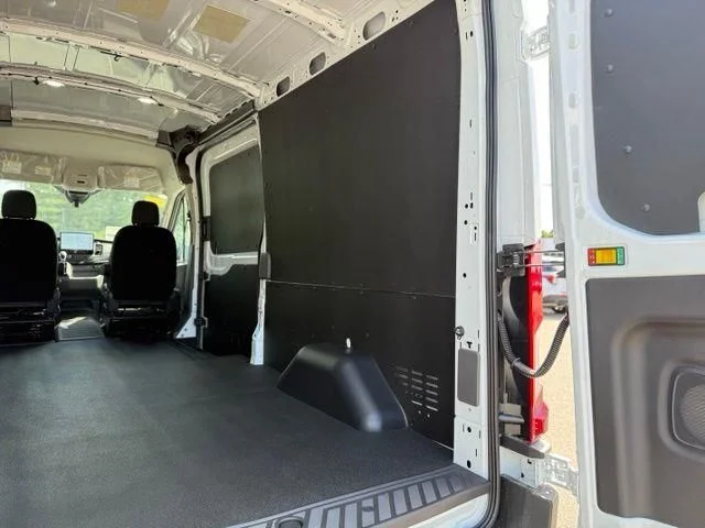 New 2026 Oxford White Ford Cargo Van image 9