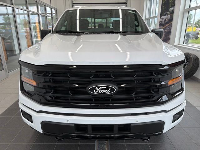 New 2026 Oxford White Ford XLT image 2