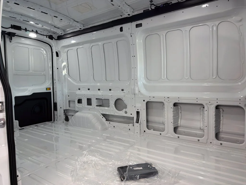 New 2027 White Ford Base image 8