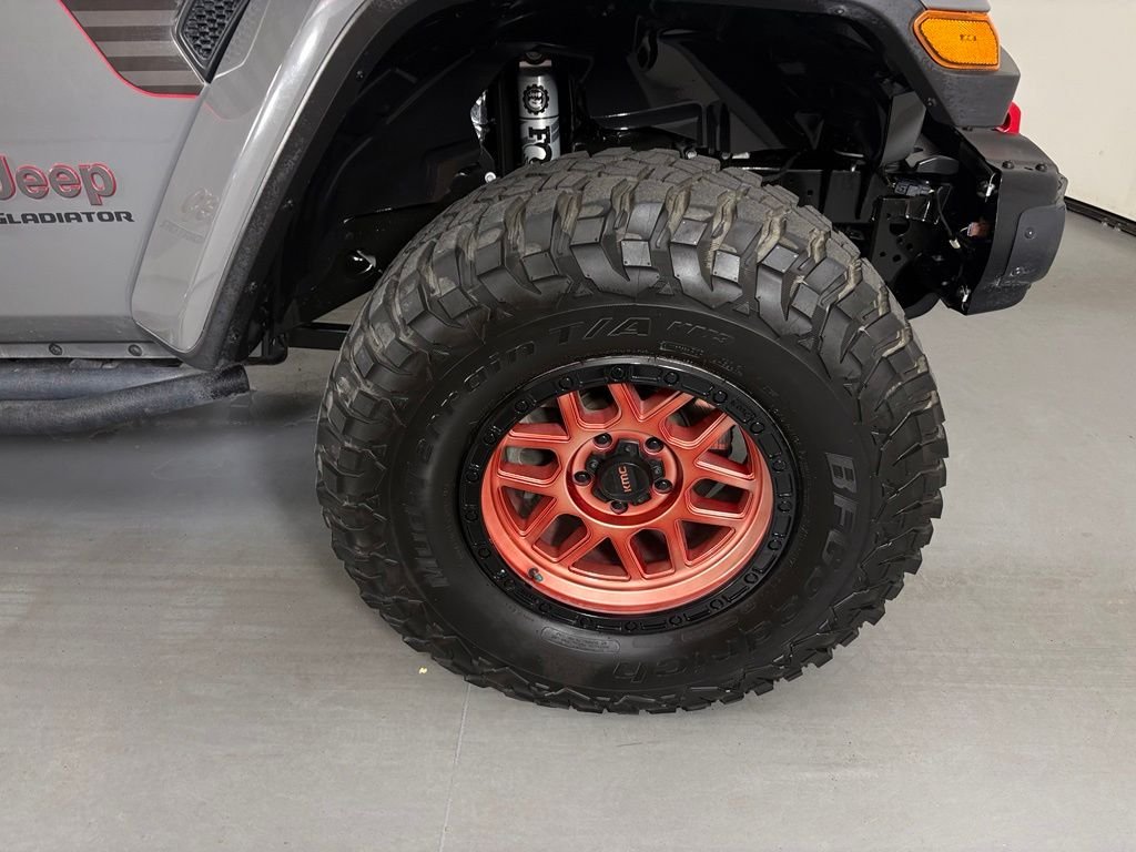 Used 2021 Gray Jeep Rubicon image 10