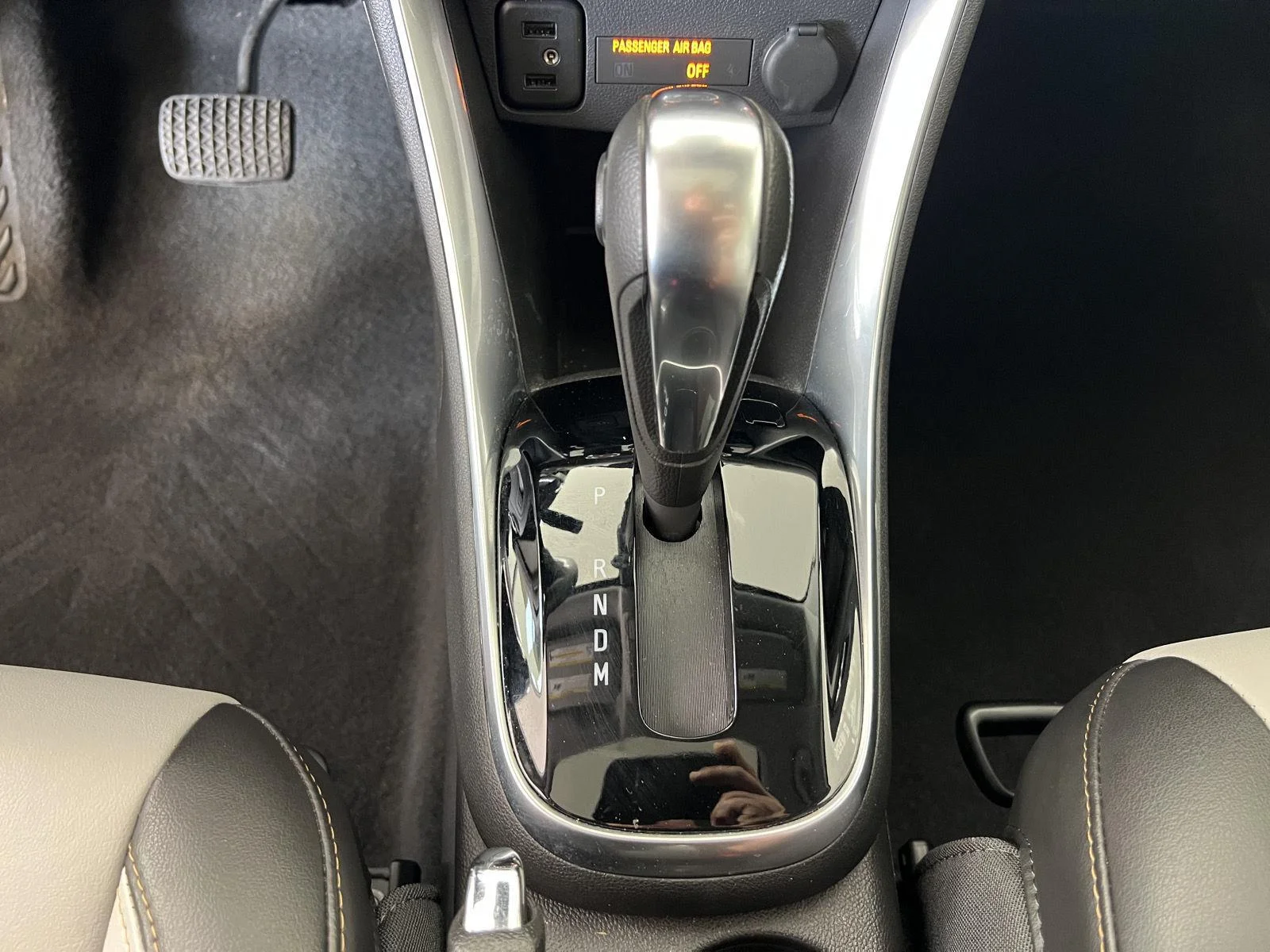 Used 2019 Pacific Blue Metallic Chevrolet Premier image 30