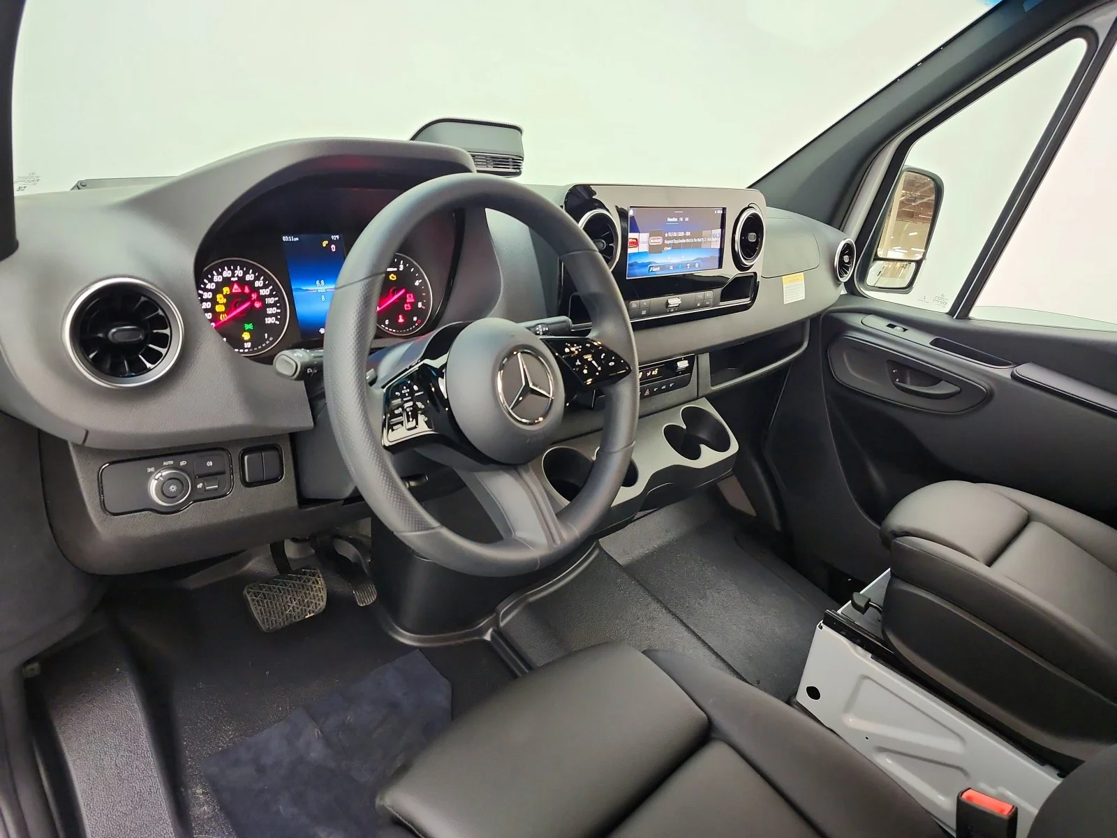 New 2026 Arctic White Mercedes-Benz  image 9