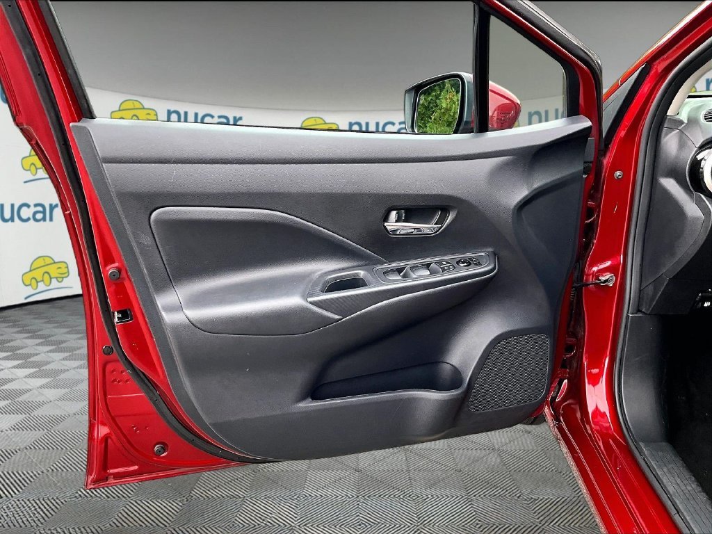 Used 2025 Red Nissan 1.6 SV image 9
