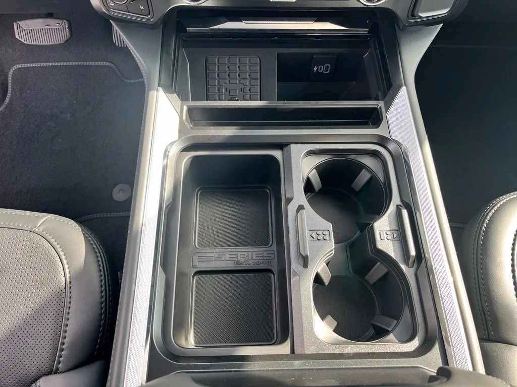 New 2026 White Ford Platinum image 30