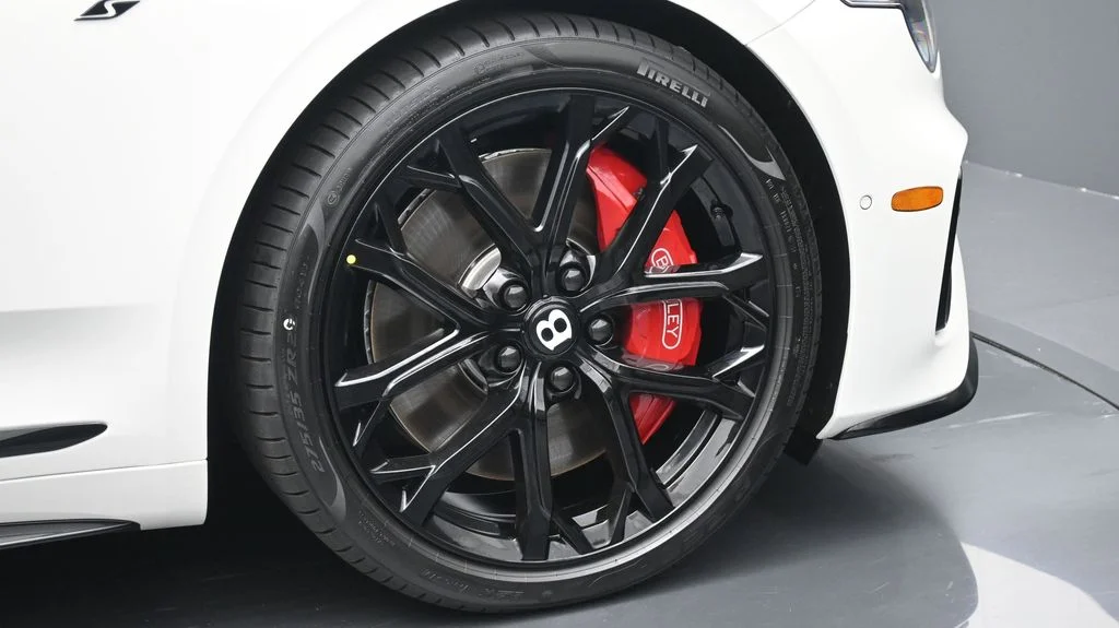New 2026 White Bentley  image 6