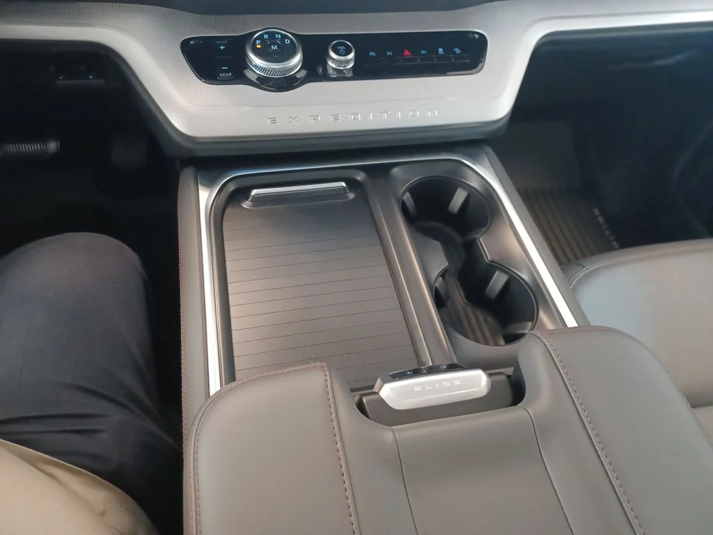 2025 Ford Expedition Active - Photo 28