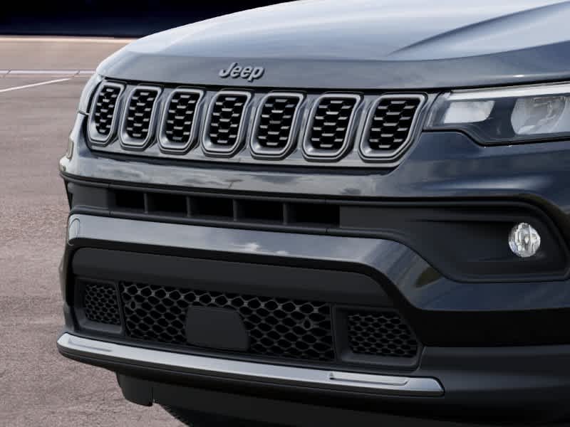 New 2026 Diamond Black Crystal Pearlcoat Jeep Latitude Altitude image 11