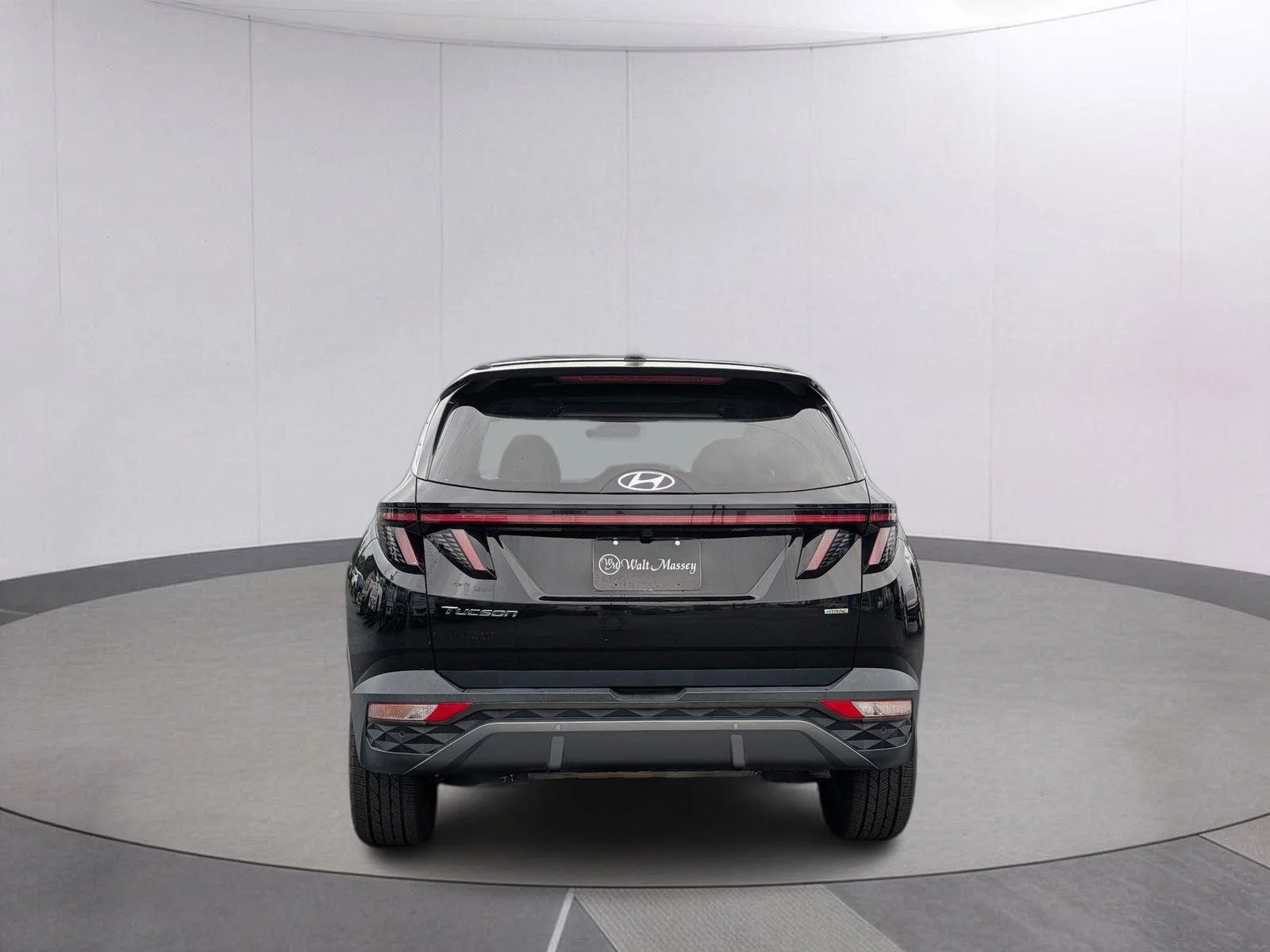 Used 2024 Black Pearl Hyundai Limited image 4