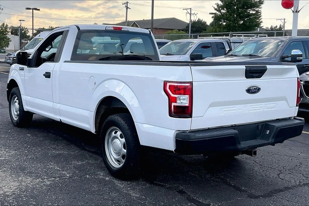 Used 2019 White Ford XL image 10