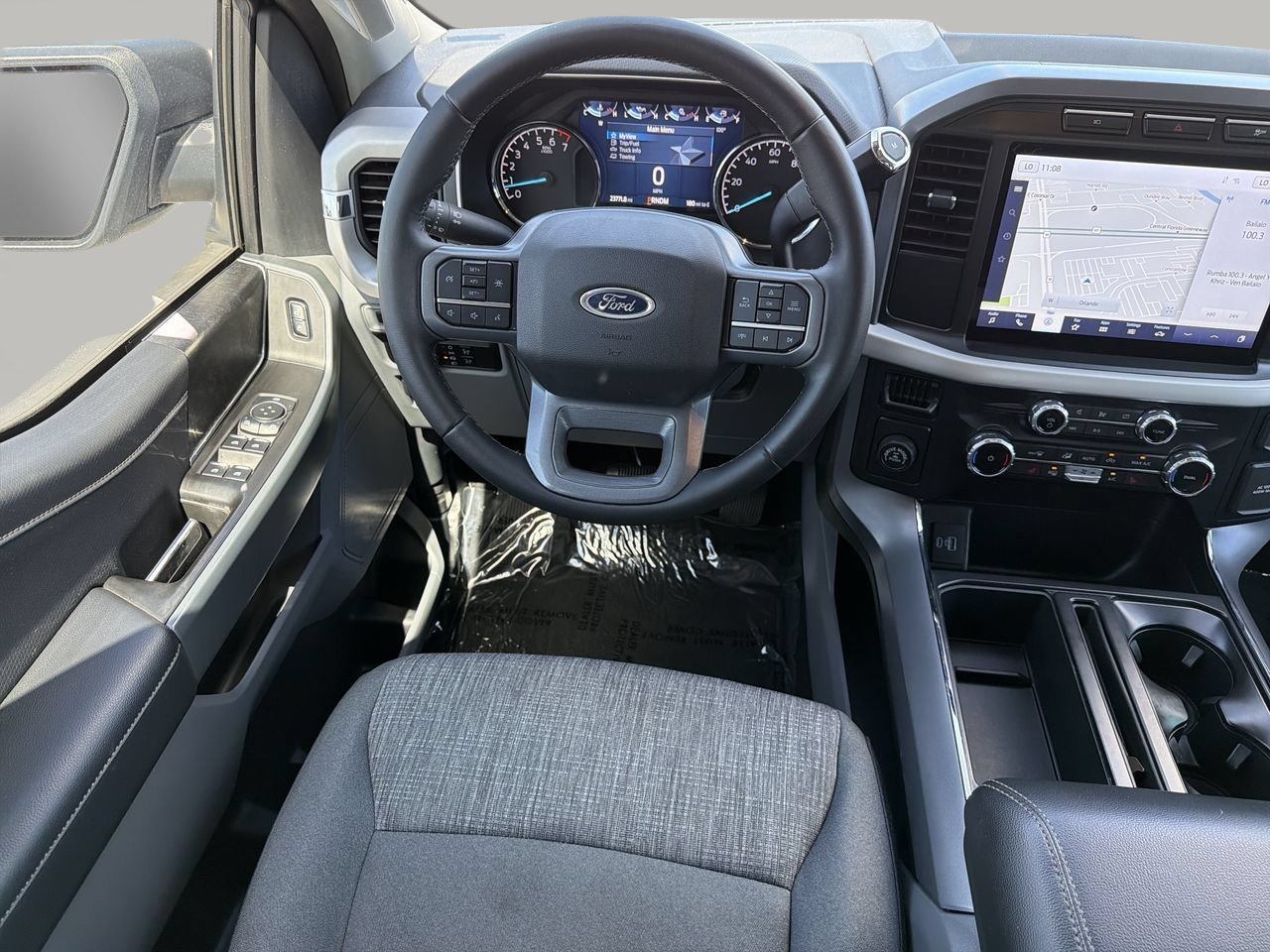 Used 2023 Silver Metallic Ford XLT image 13