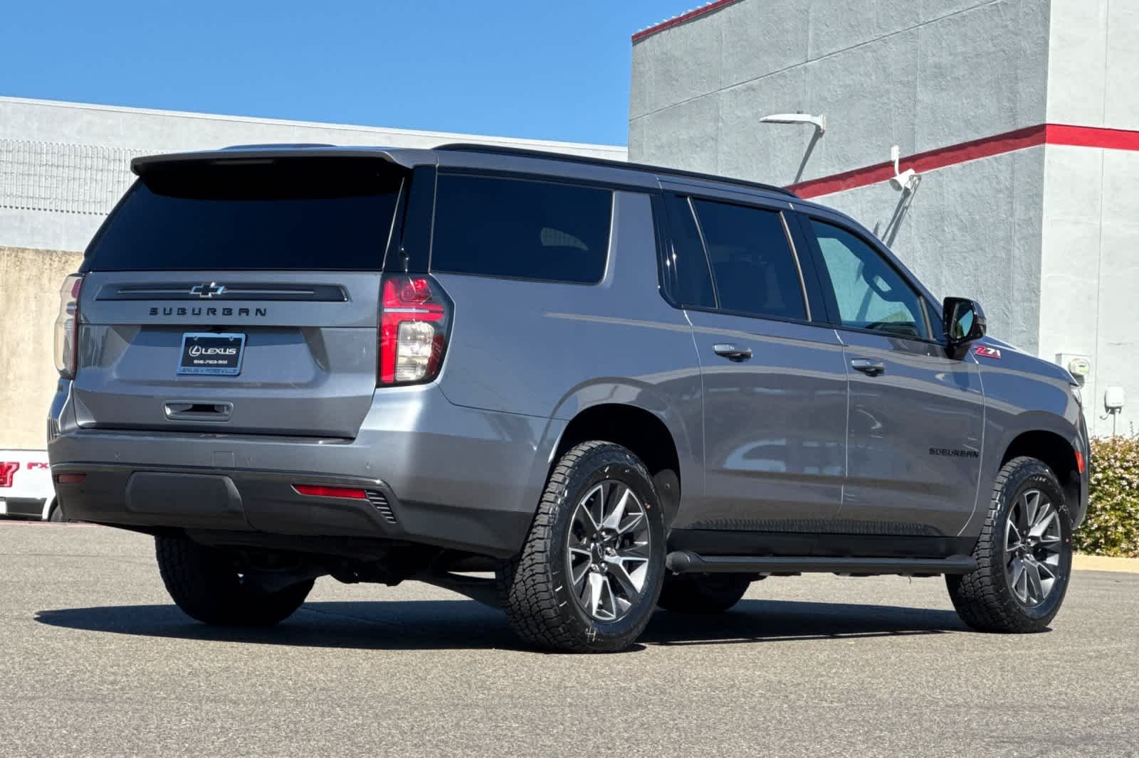 Used 2022 Satin Steel Metallic Chevrolet Z71 image 2