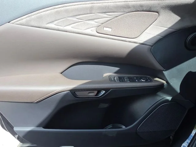 2026 Lexus RX 450h+ Luxury - Photo 24