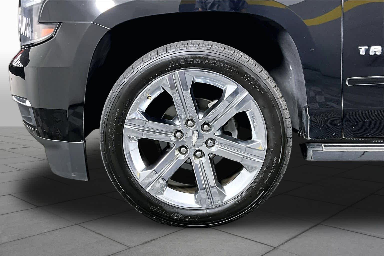 Used 2018 Black Chevrolet Premier image 10