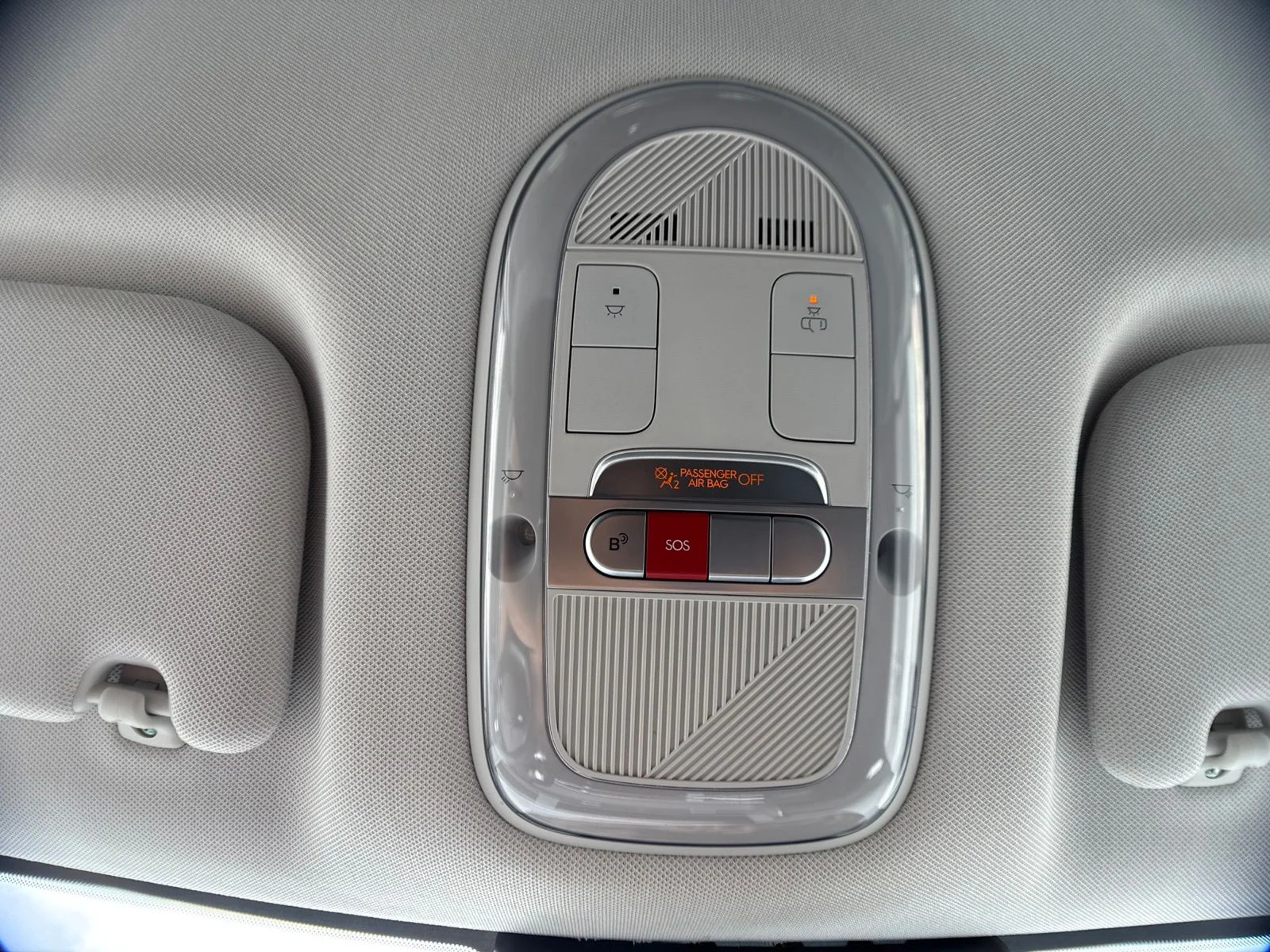 Used 2024 Green Hyundai SEL image 25