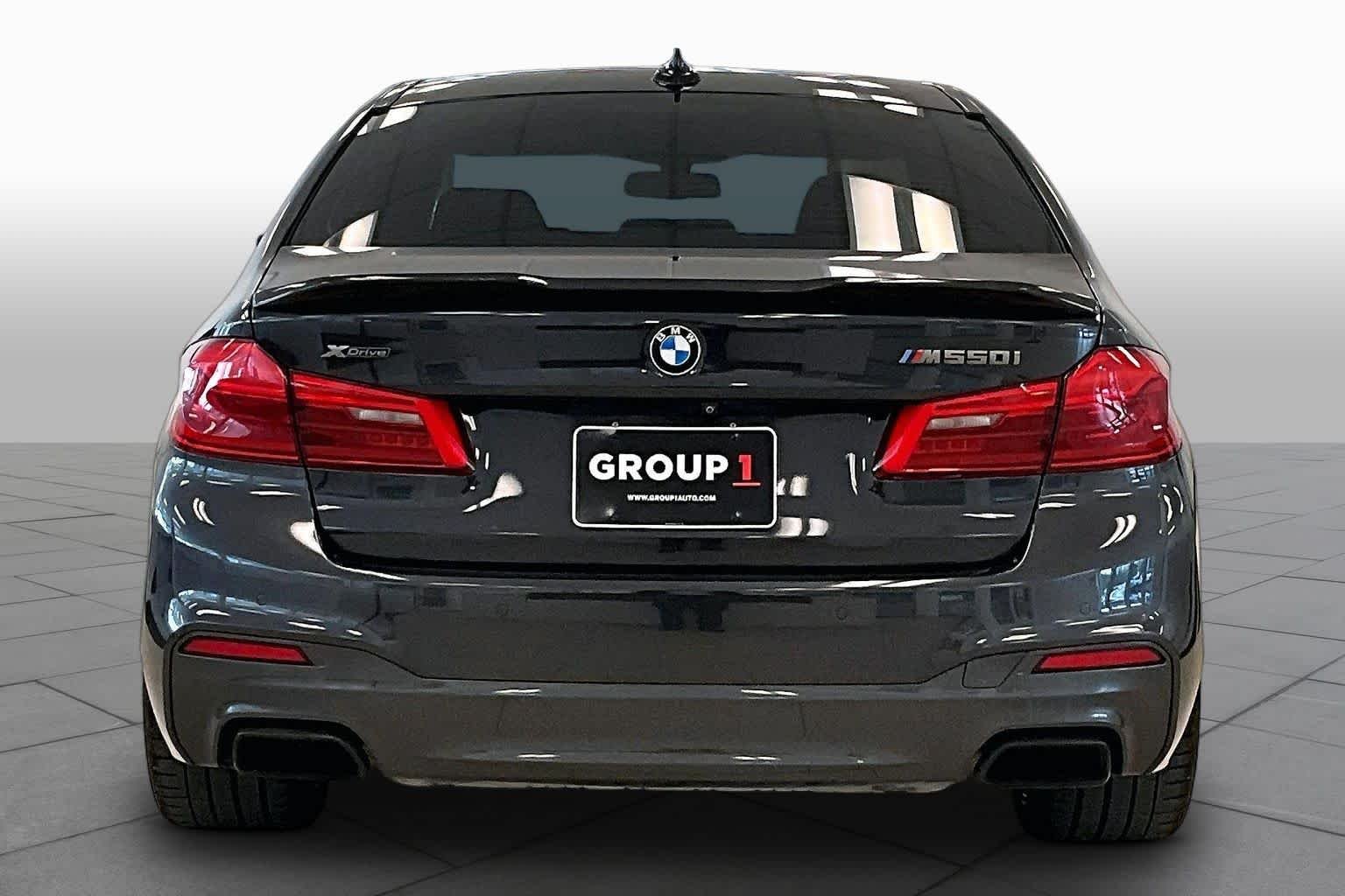Used 2019 Dark Graphite Metallic BMW M550i xDrive image 4